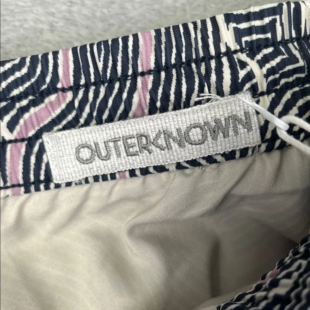 NEW Outerknown M Men's Black, White, Purple Swirl‎ Patterned Swim Trunks